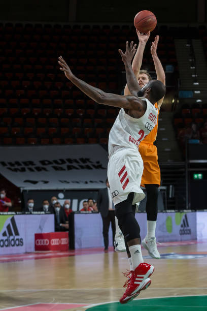 涌现出众多 涌现出众多